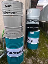 Fusti olio Petronas