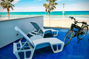 Appartamento fronte mare