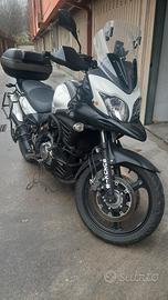 Suzuki V Strom DL 650 - 2011