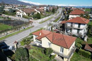 CASA INDIPENDENTE A BARGE