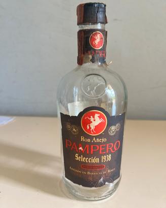 Bottiglia vuota Rum Pampero vintage