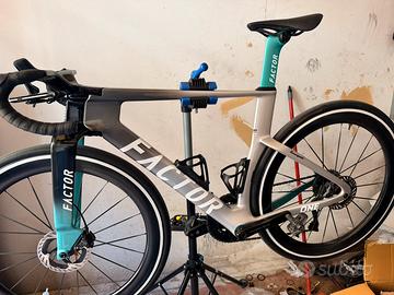 Factor one  silverstone