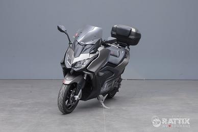 KYMCO AK 550