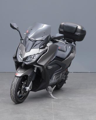 KYMCO AK 550