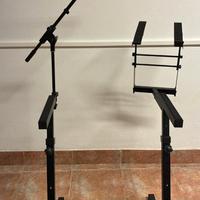 stand pianoforte con porta laptop e asta microfono