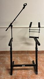stand pianoforte con porta laptop e asta microfono