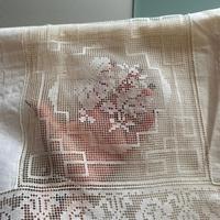 Copriletto lino ricamato a mano
