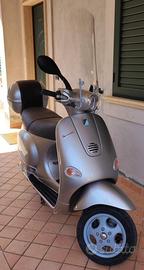 Vespa ET4