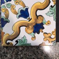 Piastrelle dipinte a mano