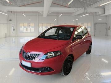 LANCIA YPSILON 1.0 FIREFLY 70 CV SES HYBRID SILVER
