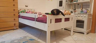 Letto bianco per bambina 