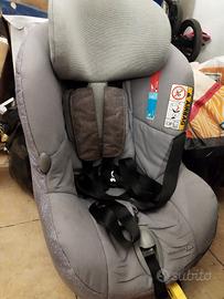 Seggiolino auto con isofix 
