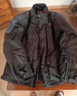 Dainese 