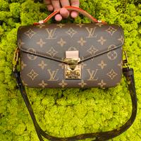 Louis Vuitton Pochette Metis East West