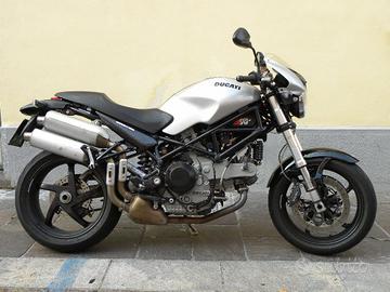 Ducati Monster S2R 1000