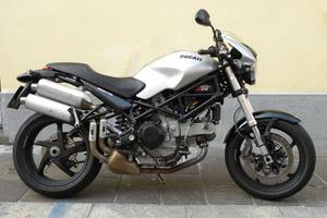Ducati Monster S2R 1000