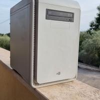 PC assemblato inteli5 4400  con 16 GB RAM corsaire