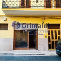 Negozio commerciale ristrutturato 100 mq [LM/14]