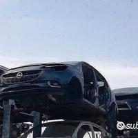 Opel corsa e ricambi