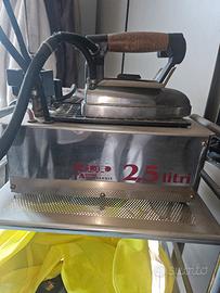 ferro da stiro con caldaia  in  acciaio