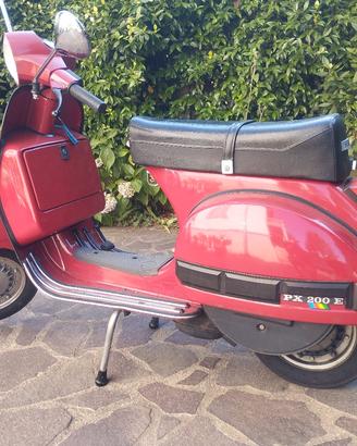 vespa px200 arcobaleno