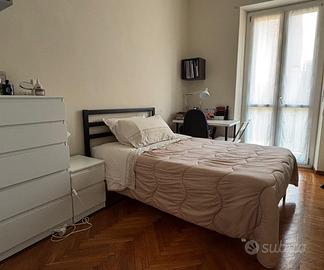 Stanza singola per ragazza - via perosa