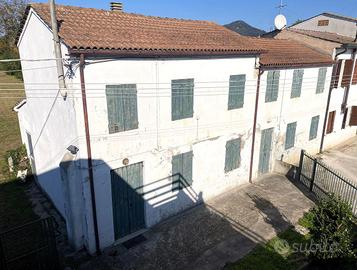 CASA SEMINDIPENDENTE A MONSELICE