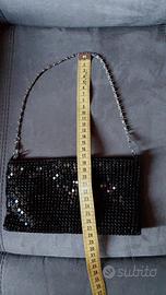 Borsetta nera con paillettes