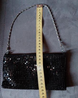Borsetta nera con paillettes