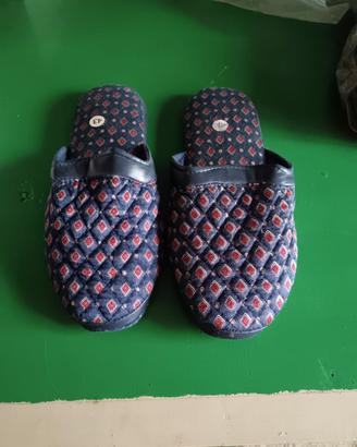 Pantofole da uomo taglia 43