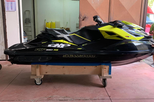Moto d acqua rxp 0 ore