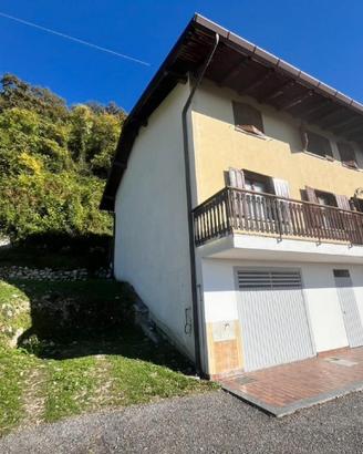 CASA DI TESTA BICAMERE DALLA VISTA MOZZAFIATO -...