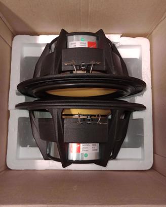 Coppia subwoofer da 35 hz da 10 pollici, nuovi.