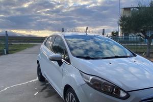 FORD Fiesta 6ª serie - 2011