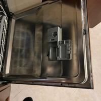 lavastoviglie ariston hotpoint