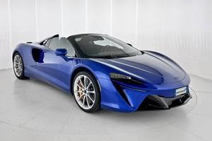 McLaren Artura Spider - McLaren Milano
