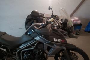 Triumph 800 Tiger XC