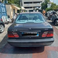 Ricambi Mercedes classe e 270 anno 2001