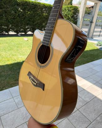 Chitarra acustica per mancini