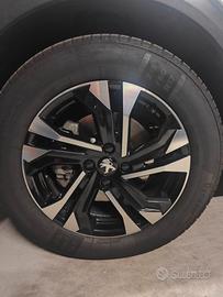 Pneumatici. 215/60 R17 96 dot.05/25