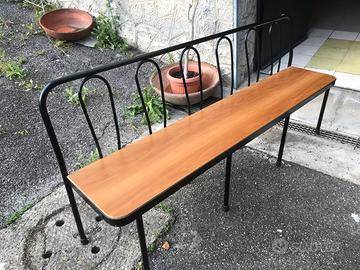 Panchina da giardino robusta struttura nera ferro