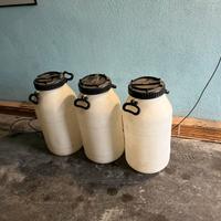 Bidoni per liquidi alimentari