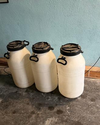 Bidoni per liquidi alimentari