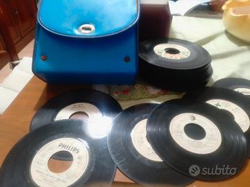 lotto di 40 dischi in vinile 45 giri 