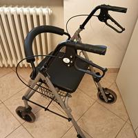 Deambulatore per anziani