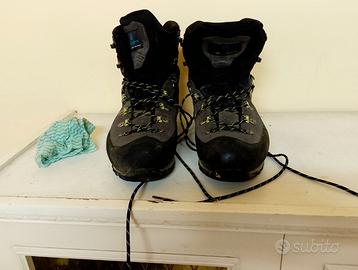 Scarpone alpinismo trekking Scarpa Manta Tek
