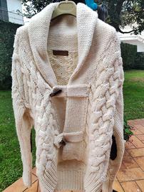 Cardigan marca Zara