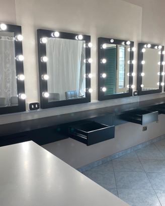Arredamento make up accademia e parrucchieri