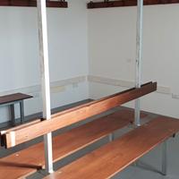 panca per spogliatoi .