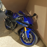 Yamaha R1 del 2019 con 11000km